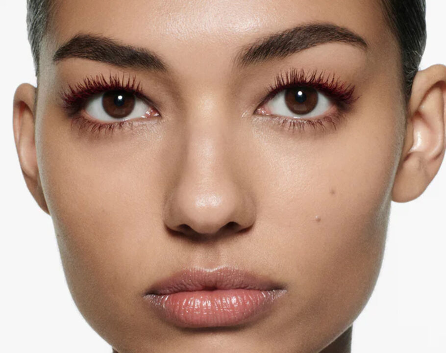Victoria Beckham burgundy mascara