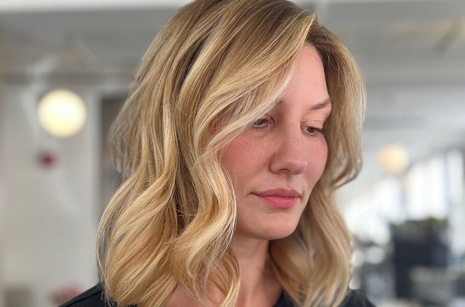 woman with baylage on short blonde hair